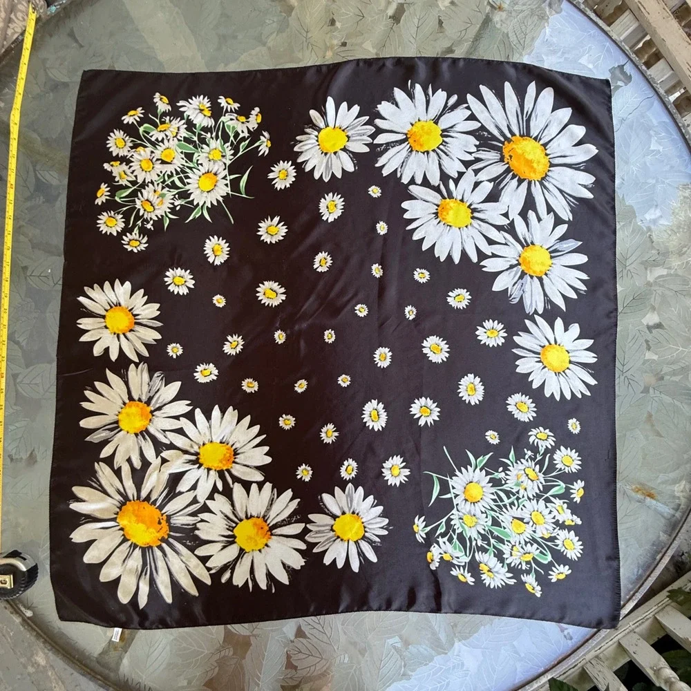 Vabovin Black Daisy Floral Silk Feeling Square Scarf Large 35x35